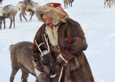 Seyakha Nenets woman in the northern Yamal Peninsula tundra